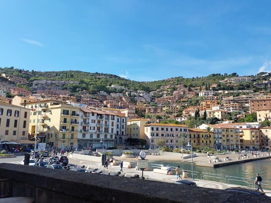 Sweet Liana Un Tuffo Nel Cuore Del Paese Porto Santo Stefano  Exterior foto