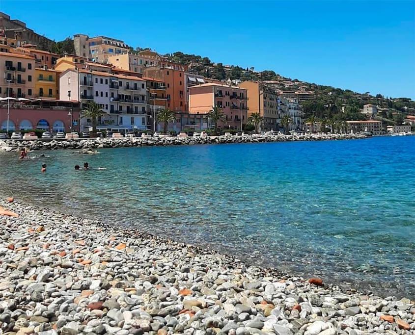 Sweet Liana Un Tuffo Nel Cuore Del Paese Porto Santo Stefano  Exterior foto